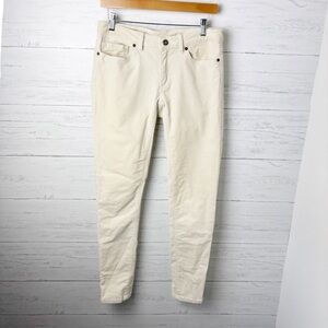Patagonia Women's Organic Cotton Everyday Cords in Pelican Cream Skinny Mid Rise
